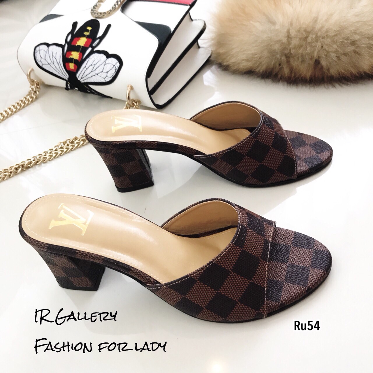 รองเท้าแฟชั่นเปิดส้น Style LV Damier