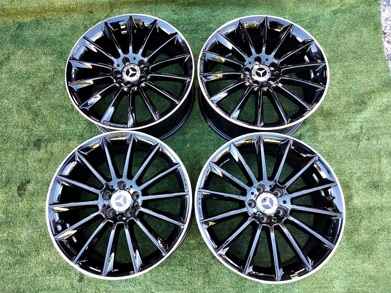 ล้อแท้ AMG Multi Spoke GLA W156 19นิ้ว