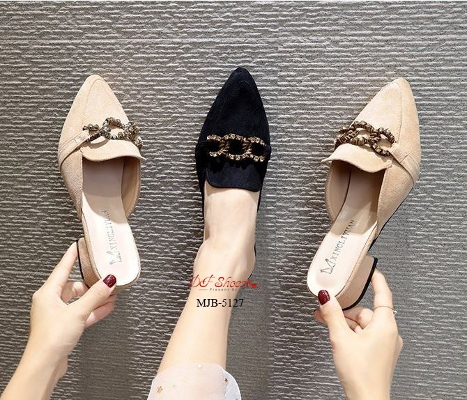 รองเท้าคัทชูเปิดส้นแต่งอะไหล่ (สีเบจ)