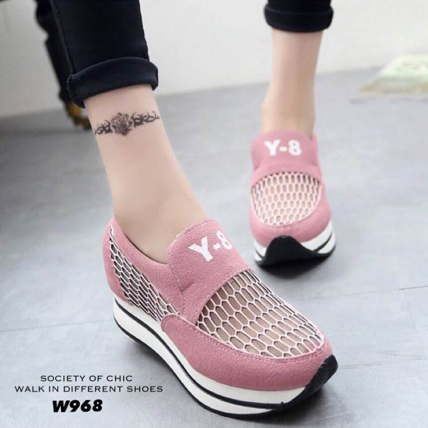 รองเท้าผ้าใบแฟชั่นเสริมส้น Y-8 (สีดำ)