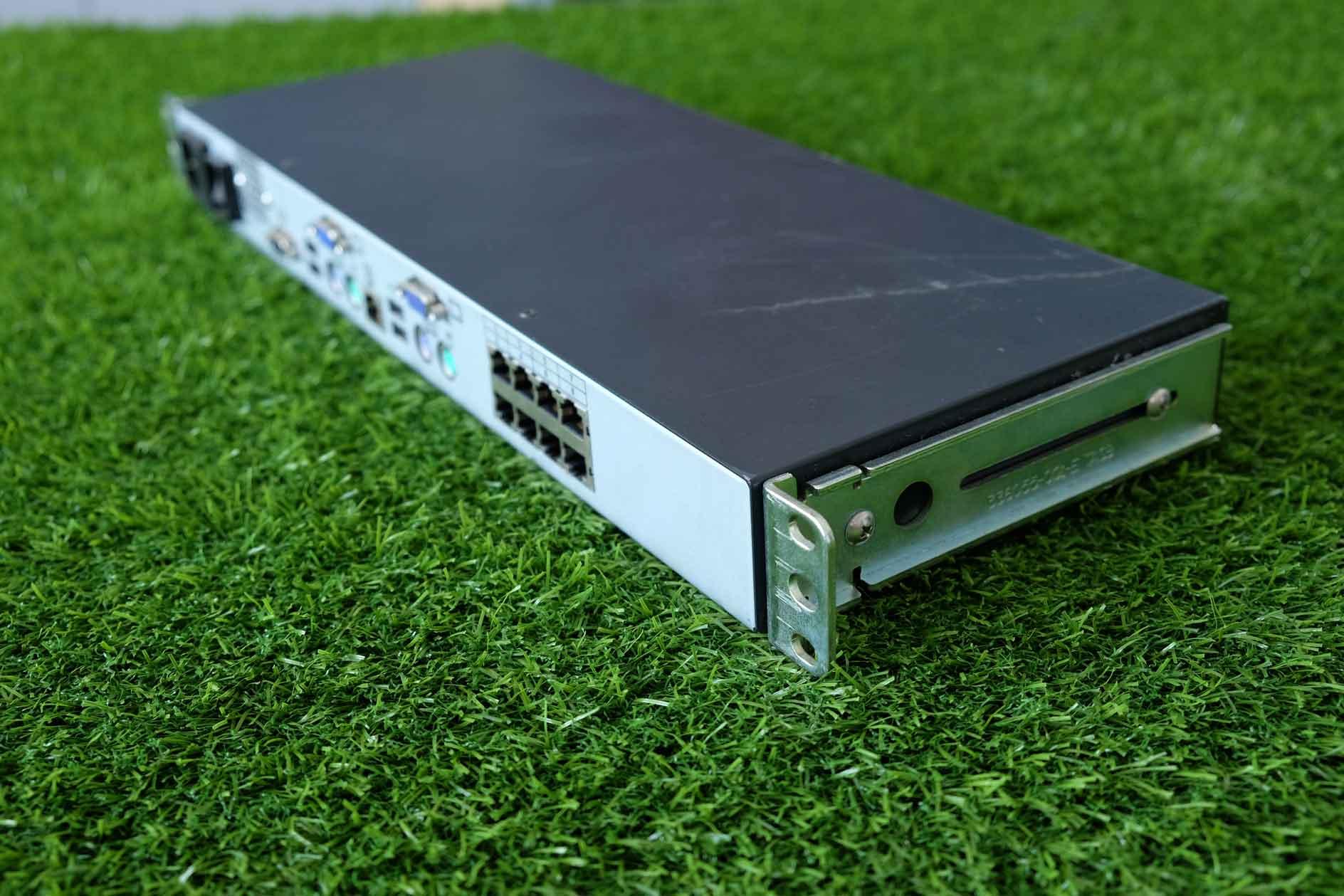 HP AF616A - HP KVM Server Console Switch KVM switch ที่คุณไม่ควรมองผ่าน