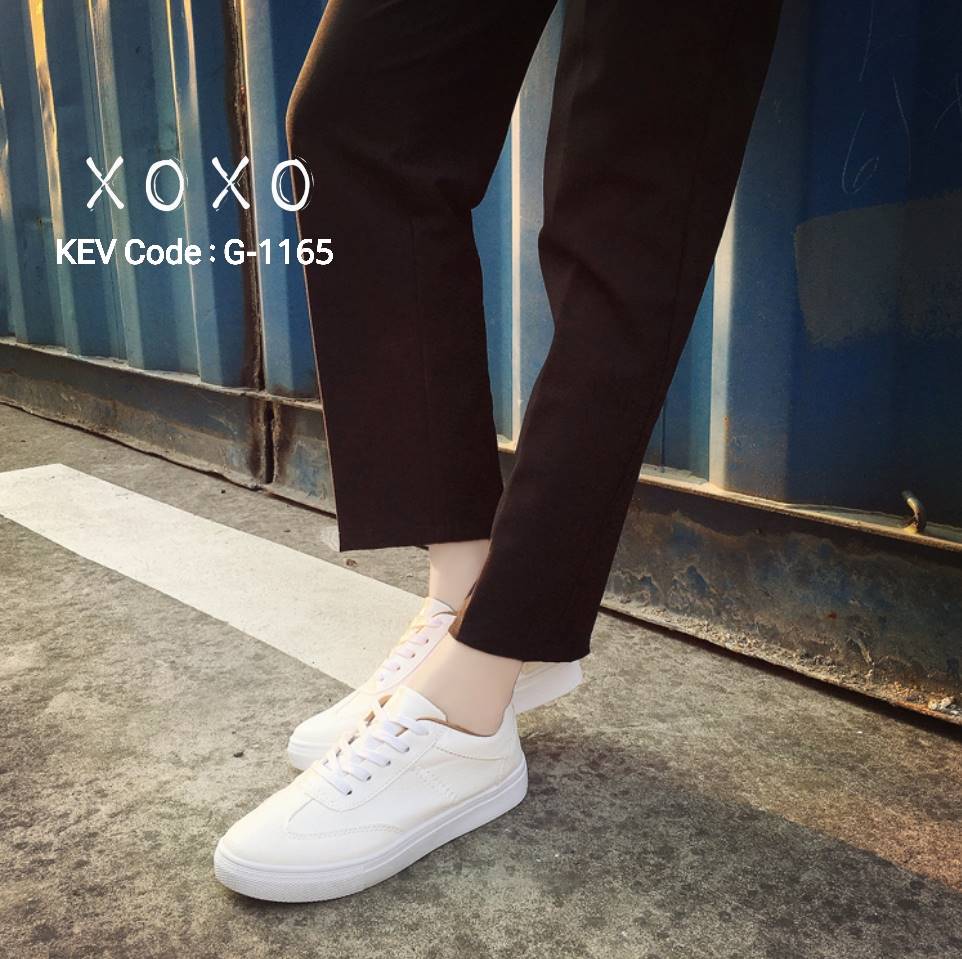 รองเท้าผ้าใบขาวเรียบซ่อนสีทูโทน (ขาวล้วน)