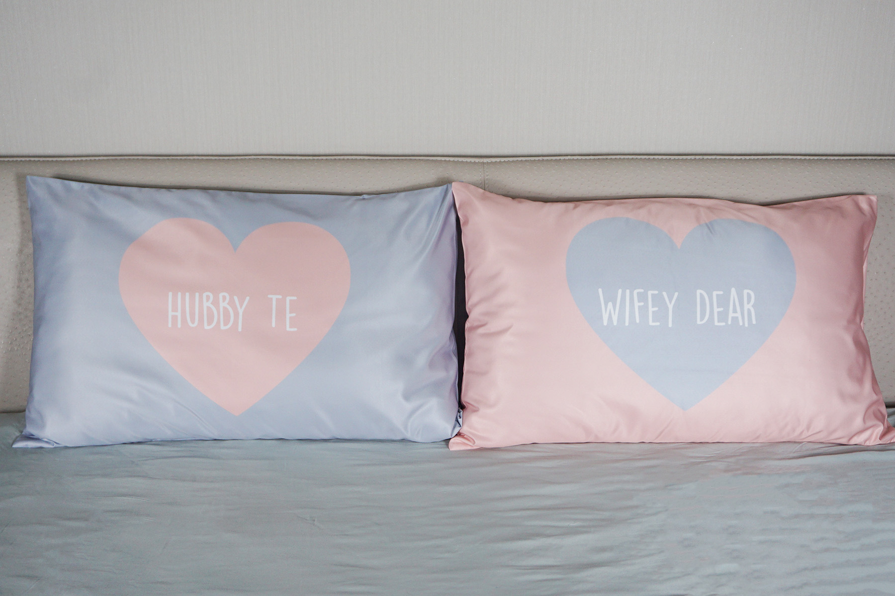 ปลอกหมอนหนุนคู่ พิมพ์ลายเต็มผืน Heart - Pink & French Blue