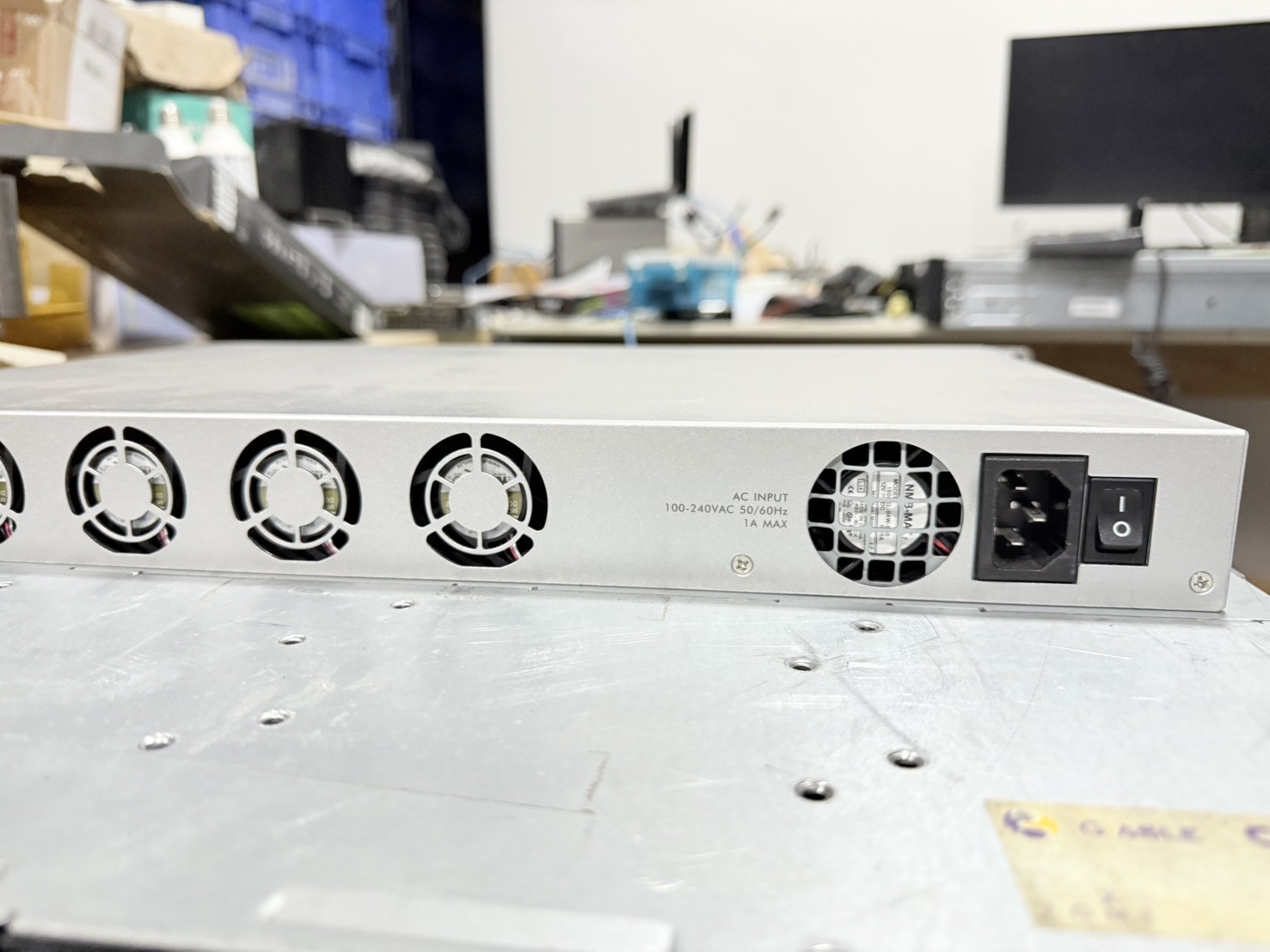 อุปกรณ์ไฟร์วอลล์ Zyxel Zywall USG 100 (7 Port)