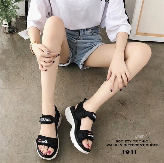 รองเท้าแตะลำลอง Style Fila (สีขาว)