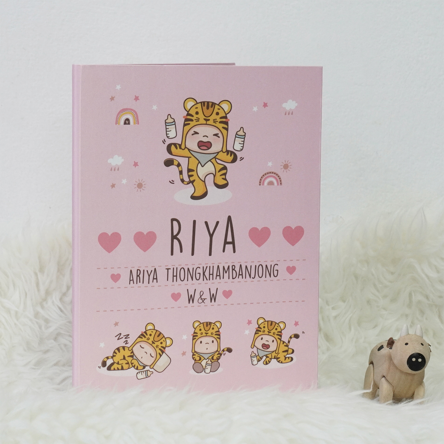 แฟ้มทะเบียนสมรส/สูติบัตร สั่งทำใส่ข้อความ ลาย Tiger 2 - Light Pink