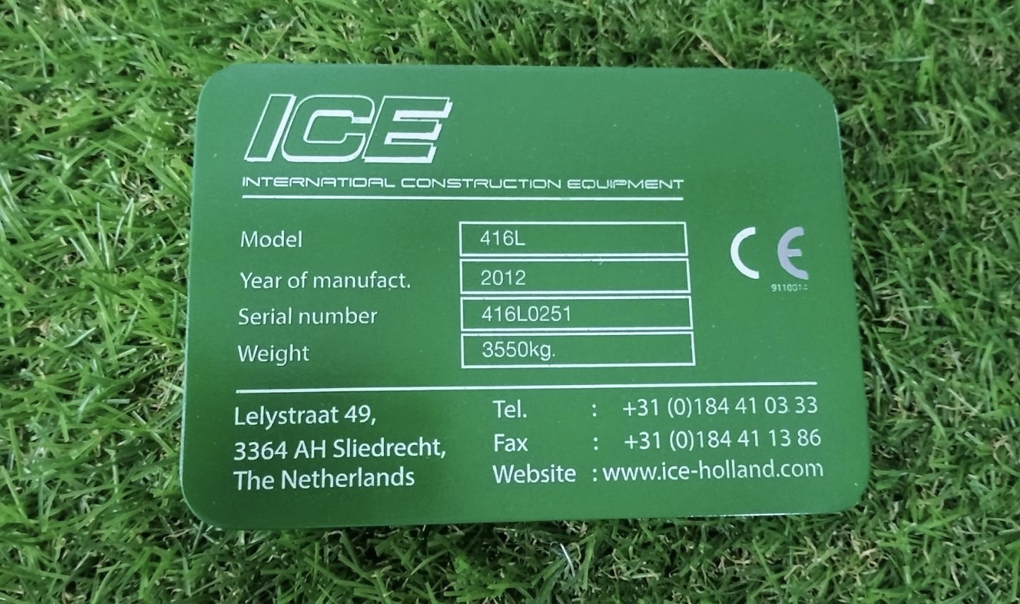 ป้ายอลูมิเนียม หนา 1mm กัดกรดลงสีตามแบบ ป้ายเนมเพลท