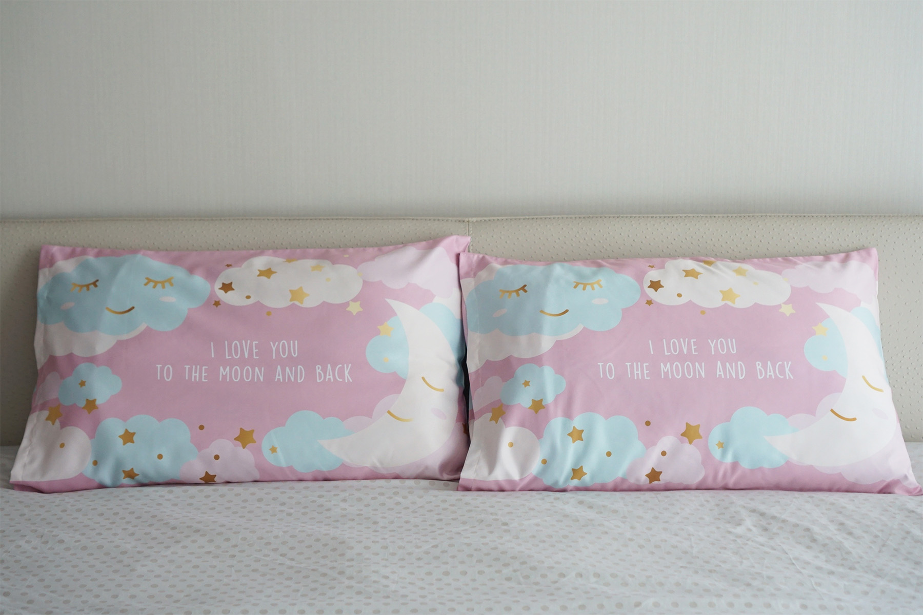 ปลอกหมอนหนุนคู่ พิมพ์ลายเต็มผืน Moon - Pink