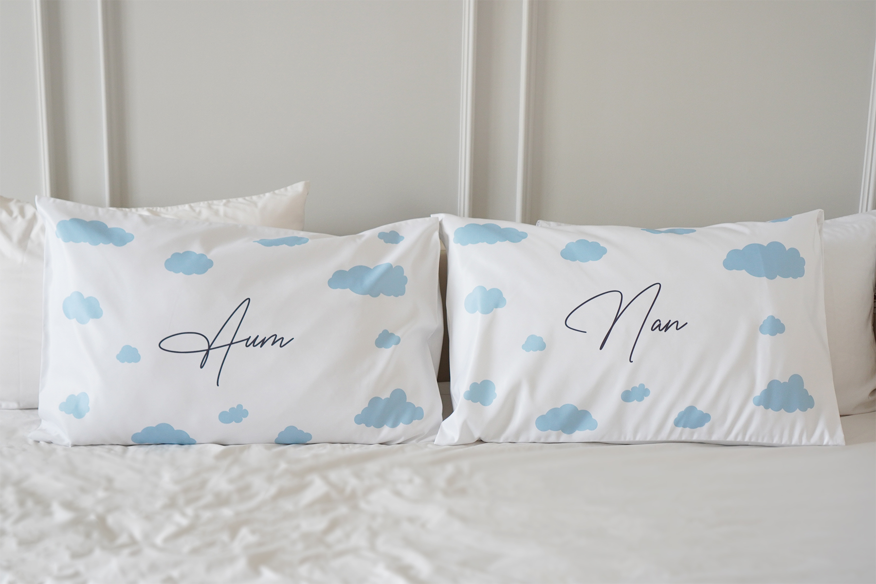 ปลอกหมอนหนุนคู่ สีขาว ลาย Fluffy Cloud
