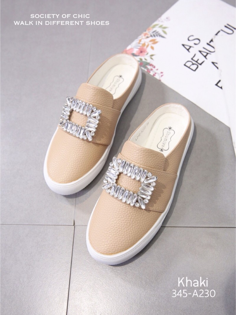 รองเท้าผ้าใบเปิดส้นแต่งเพชรหน้า (สีชมพู)