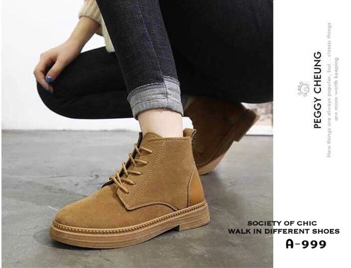 รองเท้าผ้าใบหุ้มข้อสไตล์ Martin (สีดำ)