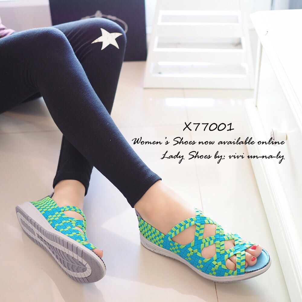 พร้อมส่ง : รองเท้าเพื่อสุขภาพ (รุ่นหน้าสานเปิดหน้าเท้าสีเขียว)