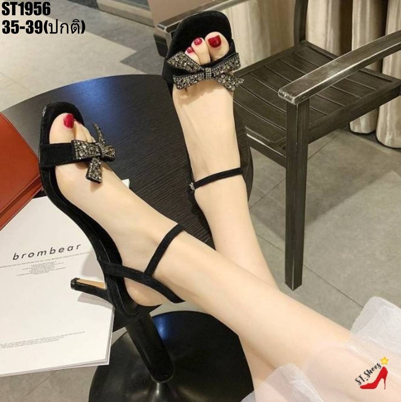 รองเท้าส้นสูงแต่งโบว์เพชร