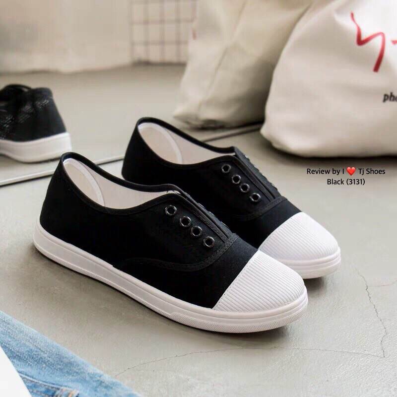 รองเท้าผ้าใบสวมไร้เชือก (สีเทา)