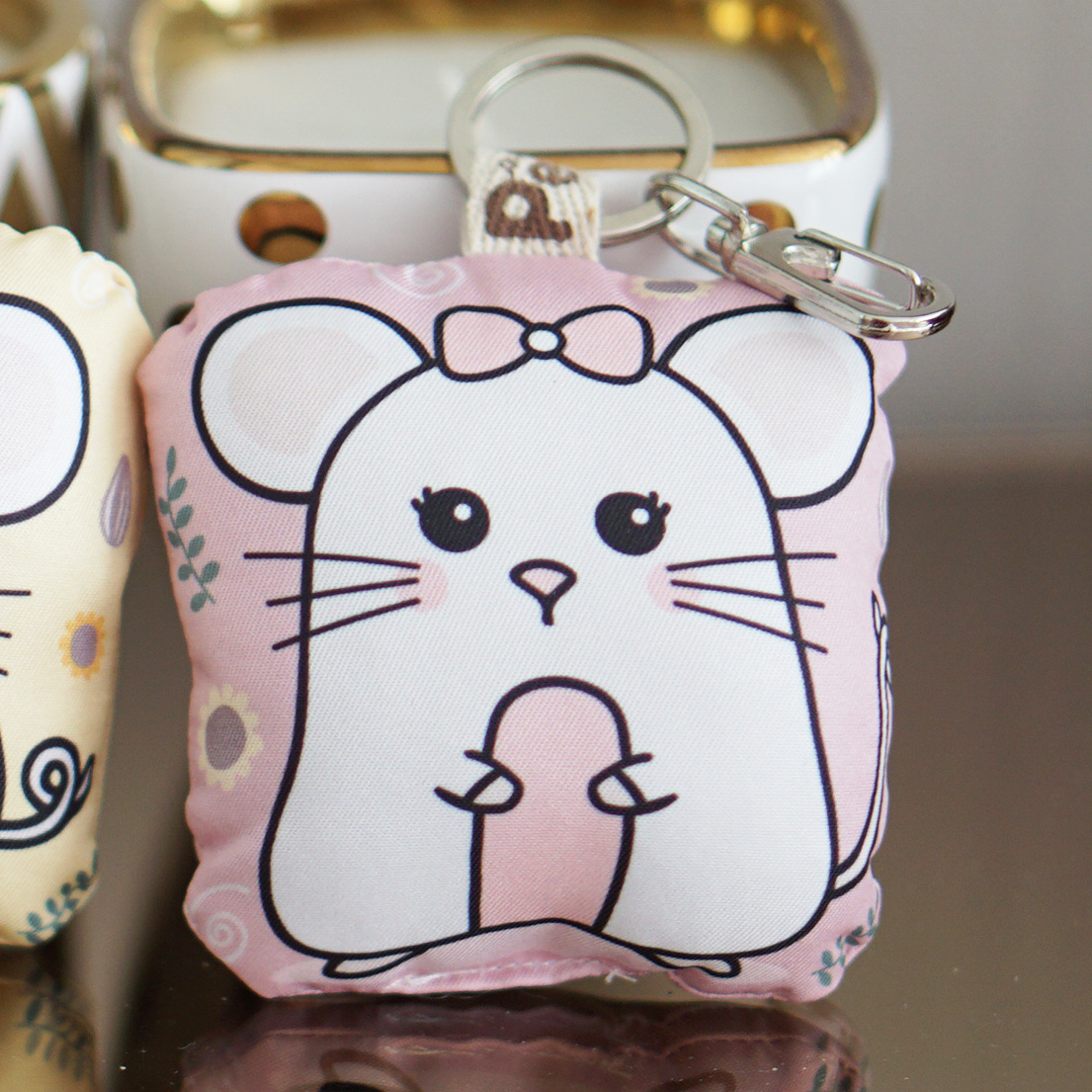 พวงกุญแจพร้อมส่ง ลาย Mini Mouse - Pink