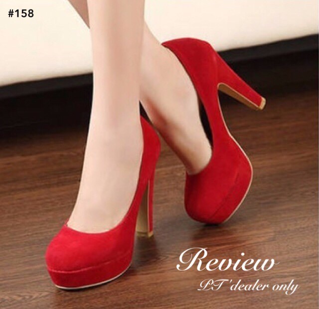 พร้อมส่ง : รองเท้าส้นสูงกำมะหยี่ (สีแดง)