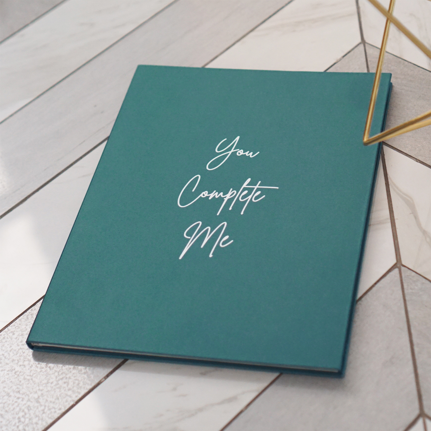 แฟ้มใส่ทะเบียนสมรสพร้อมส่ง Grade A- ลาย Minimal - Green พร้อมข้อความ You Complete me