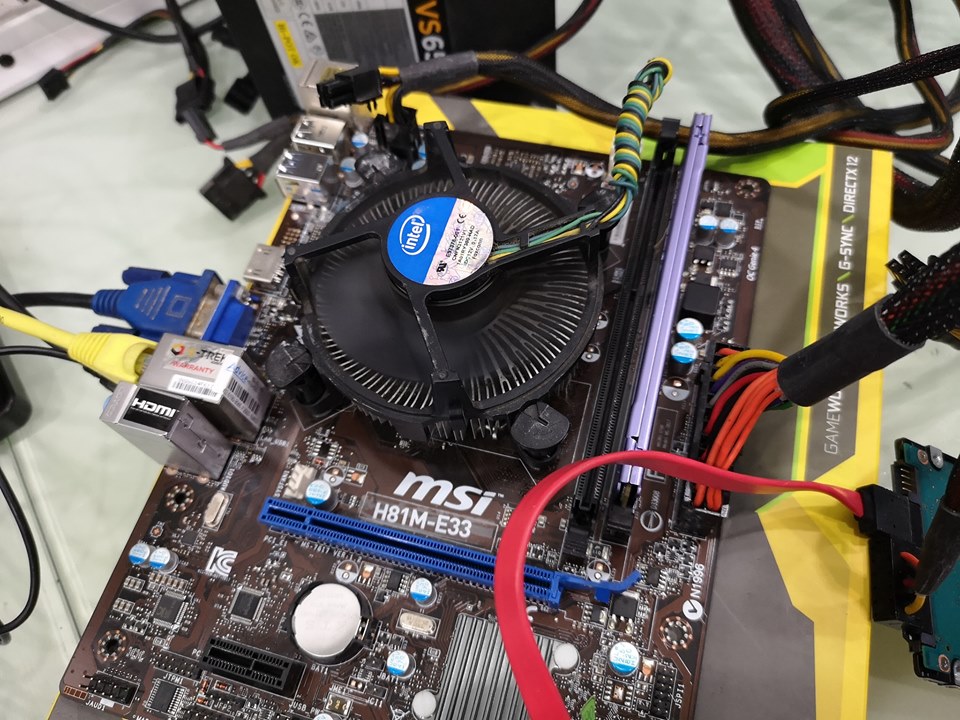 Intel® Core™ i5-4670K + Fan