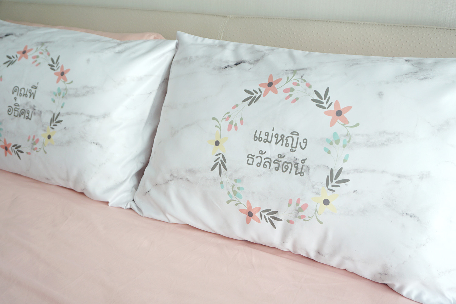 ปลอกหมอนหนุนคู่ลายหินอ่อน Floral Frame - Grey
