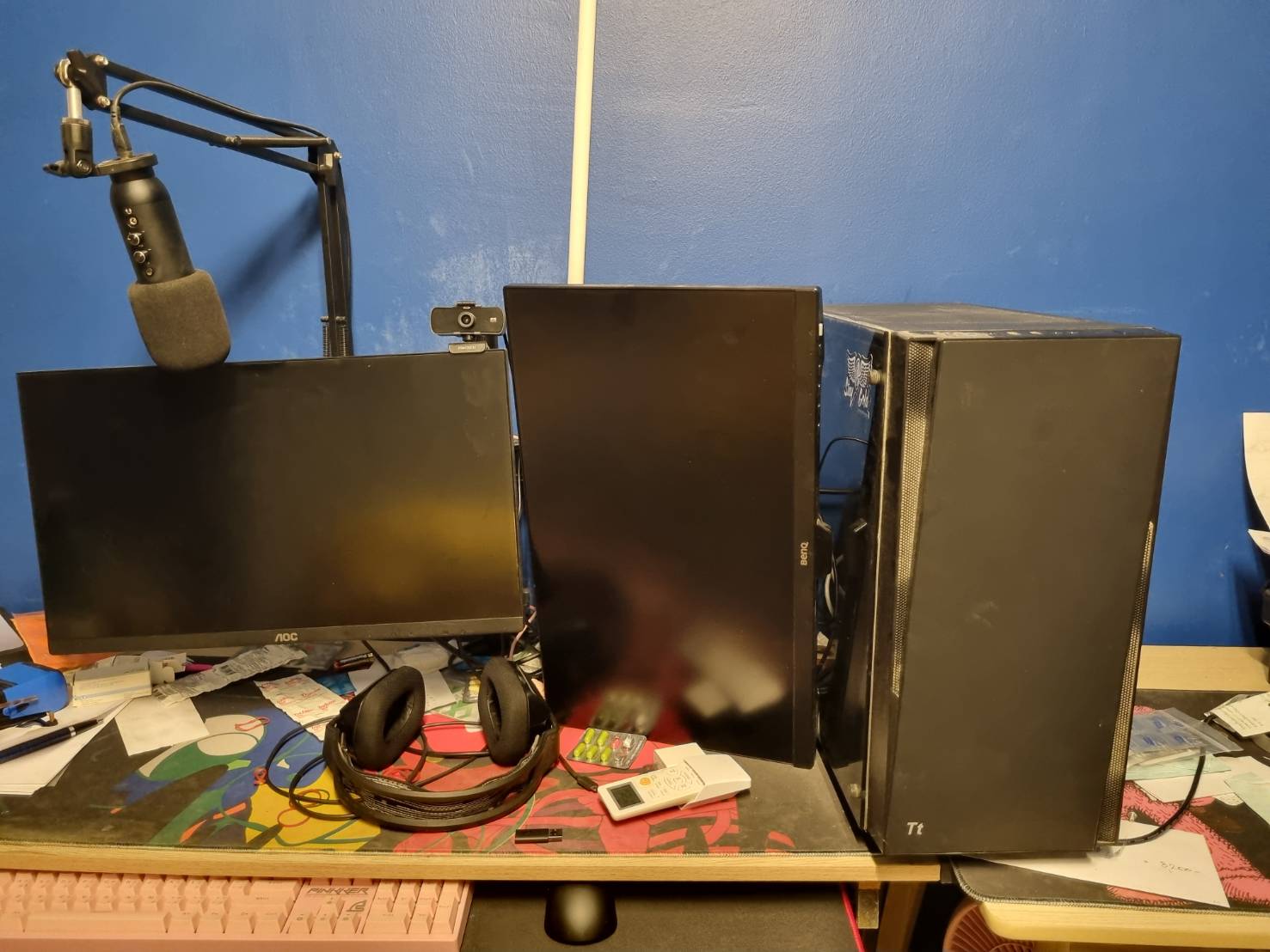 คอมประกอบ i5 gen12th ram 32GB SSD 256GB RTX 2060 + จอ Benq 22 นิ้ว + จอ aoc 22 นิ้ว มีไบทส์ ด้านล่าง