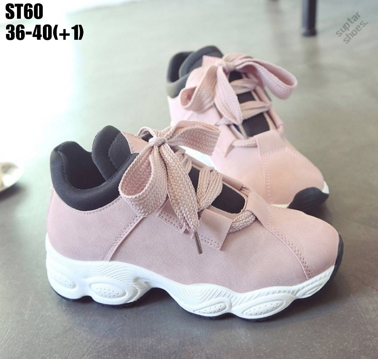 รองเท้าผ้าใบแฟชั่นทรง Sportแต่งขอบซัพพอร์ต (สีชมพู)