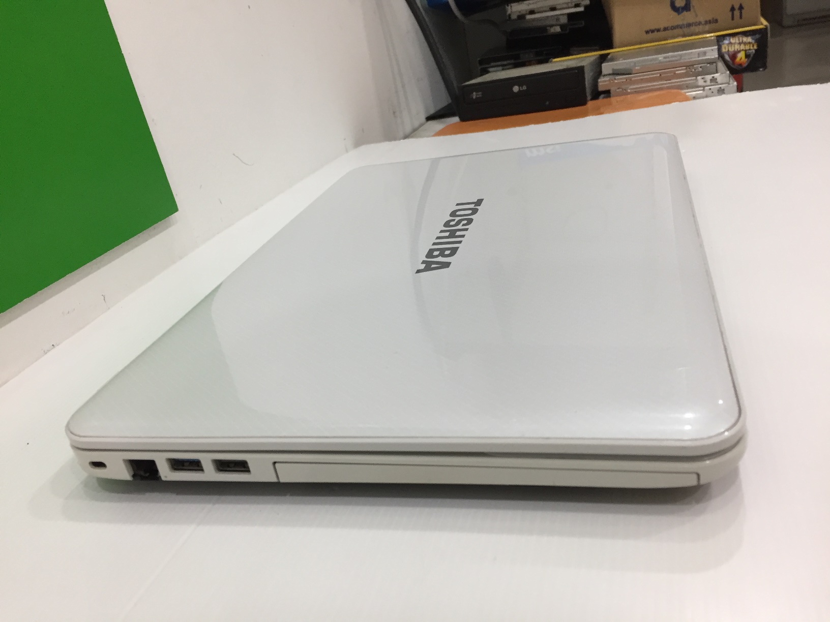 TOSHIBA Satellite M840-1068X