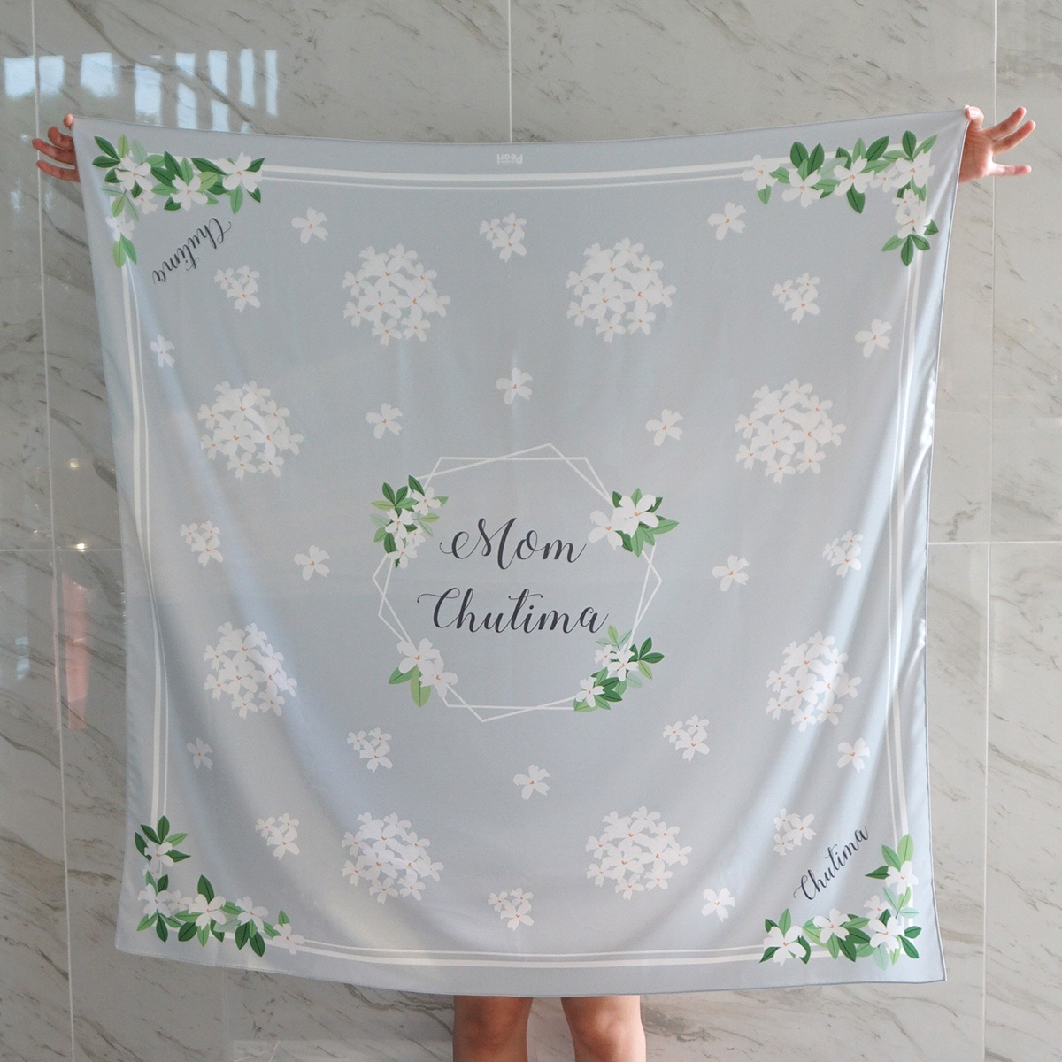 ผ้าพันคอ ลาย Jasmine - Hexagon - Grey สั่งทำใส่ชื่อ