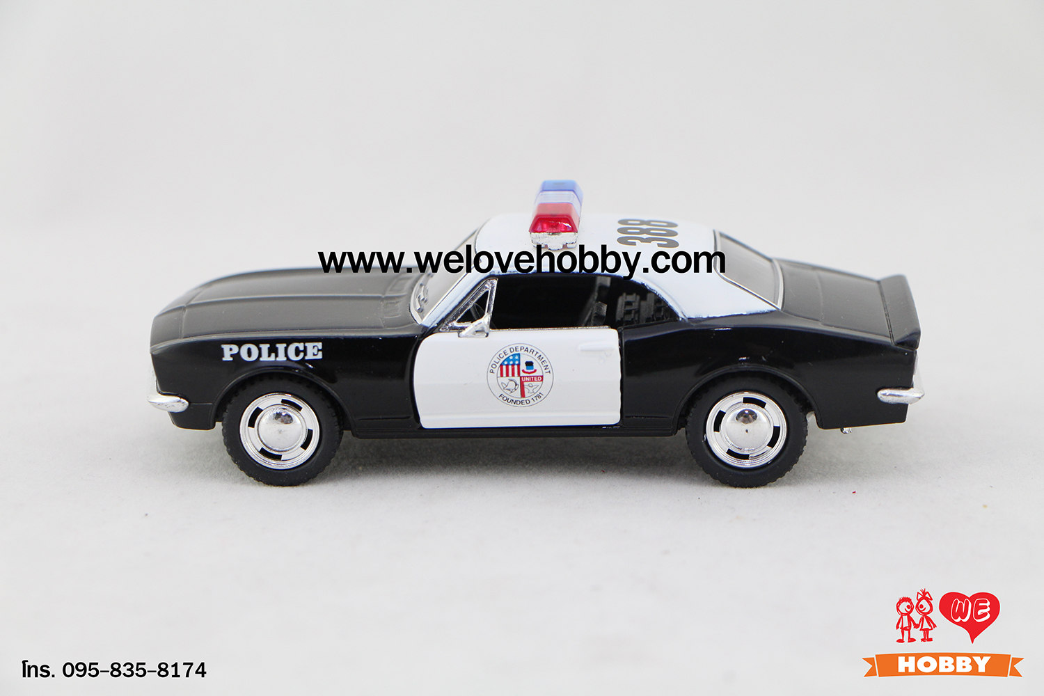 โมเดลรถตำรวจ 1967 Chevrolet Chevy Camaro Z-28 สีดำ-ขาว Scale 1:37