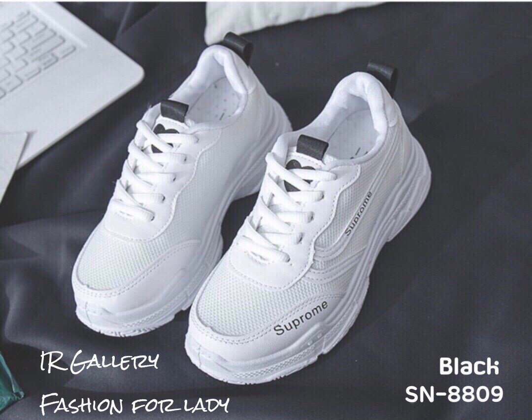 รองเท้าผ้าใบสไตล์ Sportแต่งหัวใจ (สีชมพู)