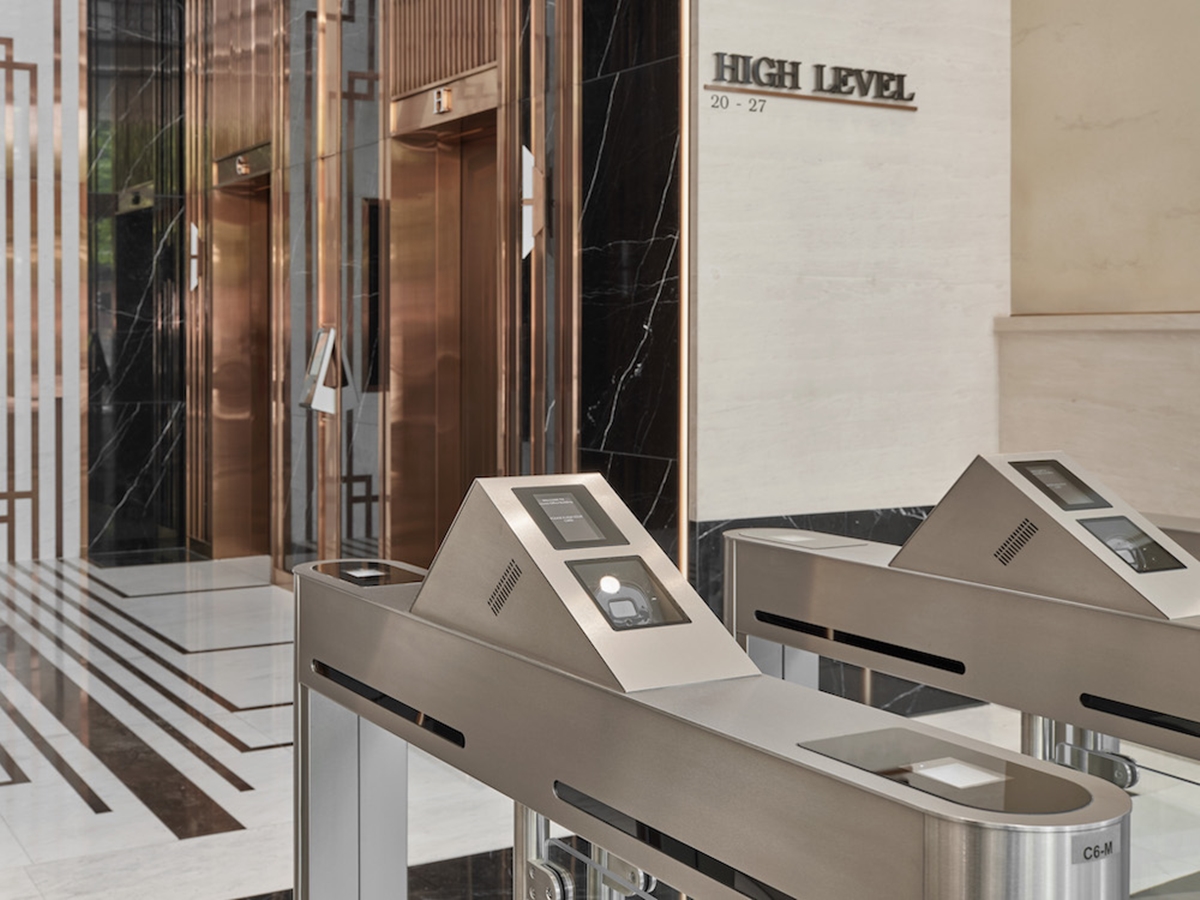 อาคารสำนักงานโครนอส สาทร (Kronos Sathorn office building) สำนักงานให้เช่าย่านถนนสาทร พระราม 4 กรุงเทพฯ ใกล้สวนลุมพินี เพียง 700 เมตร