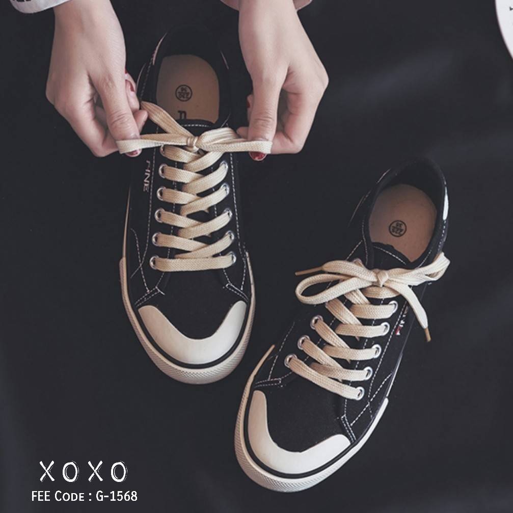 รองเท้าผ้าใบ Style Fine (สีขาว)