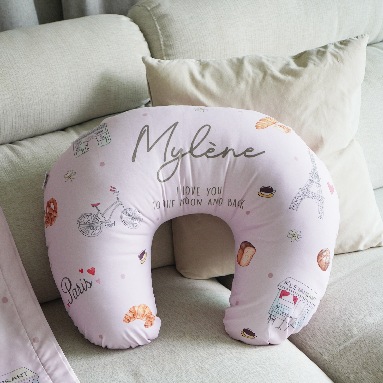 หมอนรองให้นม สั่งทำใส่ชื่อ ลาย Paris - Pink