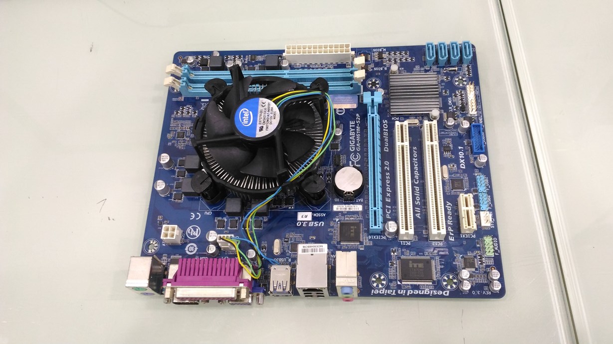 intel Pentium G2010 + GA-H61M-S2P