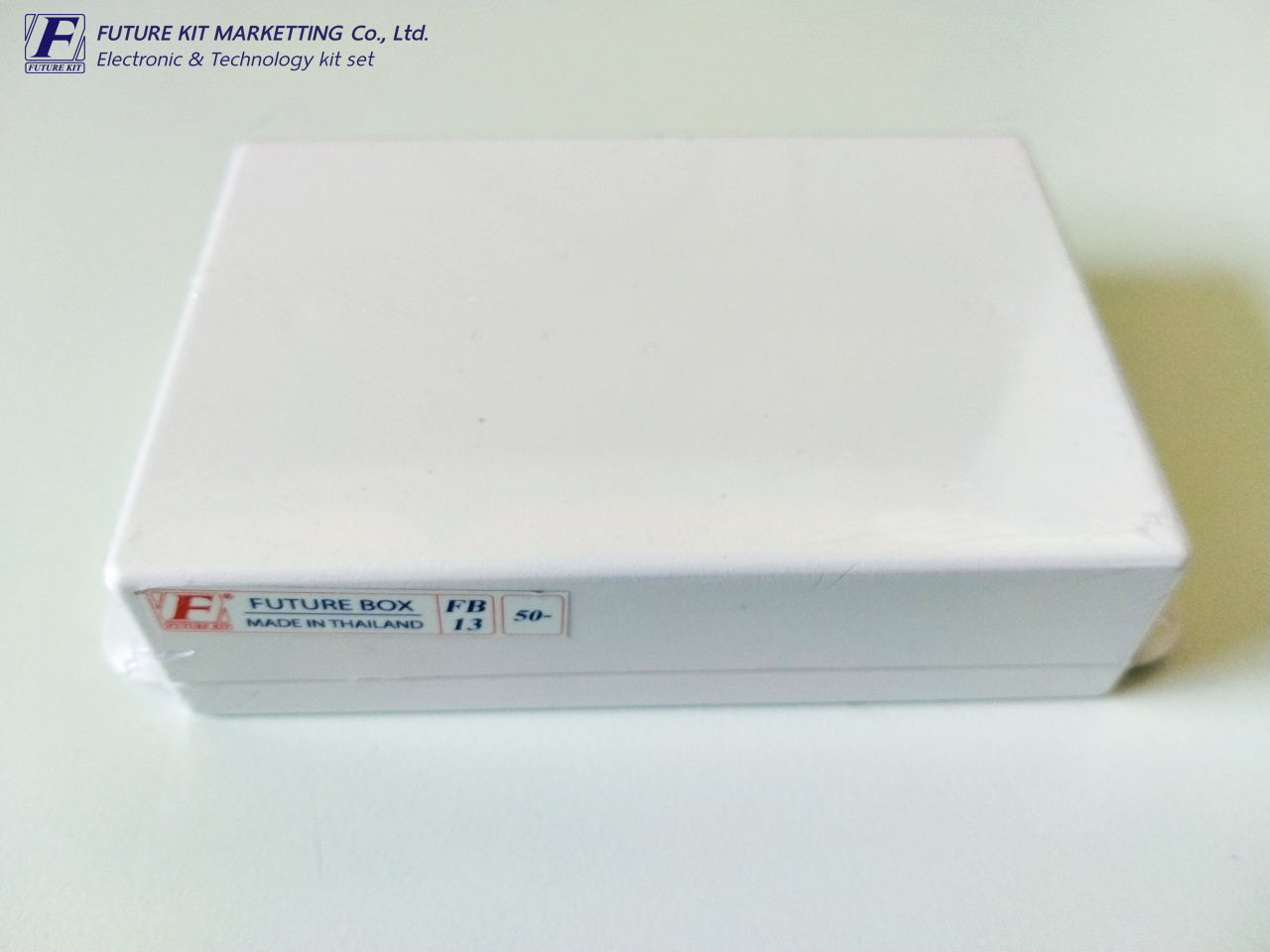 FutureBox FB13 กล่องอเนกประสงค์ มีปีกยึดน็อต 2 ข้าง