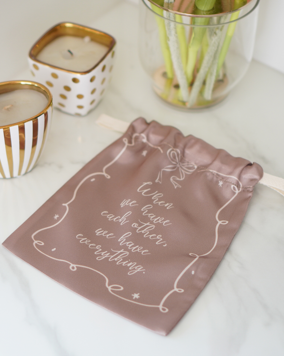 ถุงผ้าซาติน ลาย Valentine's Ribbon - Chocolate