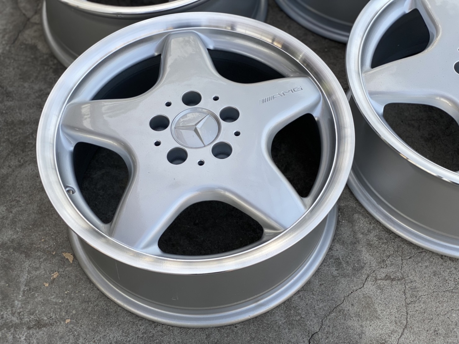 ล้อเบนซ์แท้ AMG ปลาดาว 17"