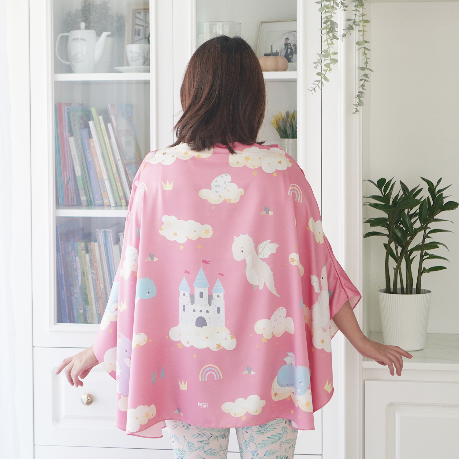 ผ้าคลุมให้นม 3in1 (รุ่นมีกระดุม ถอดโครงได้) แบบสั่งทำใส่ชื่อ ลาย Dragon - Pink
