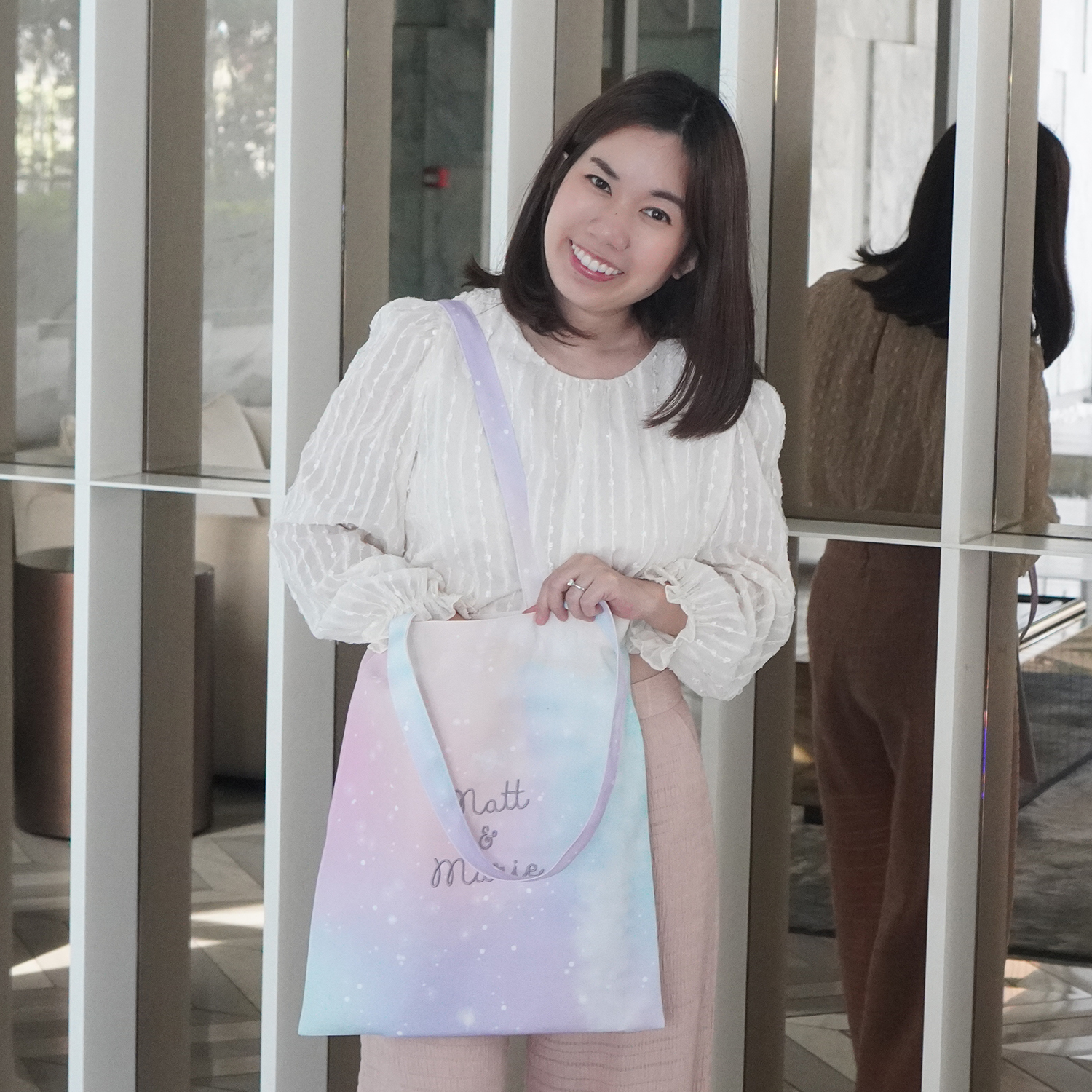 กระเป๋าผ้าแคนวาส ปักชื่อ (ไซส์ M) ลาย Cotton Candy