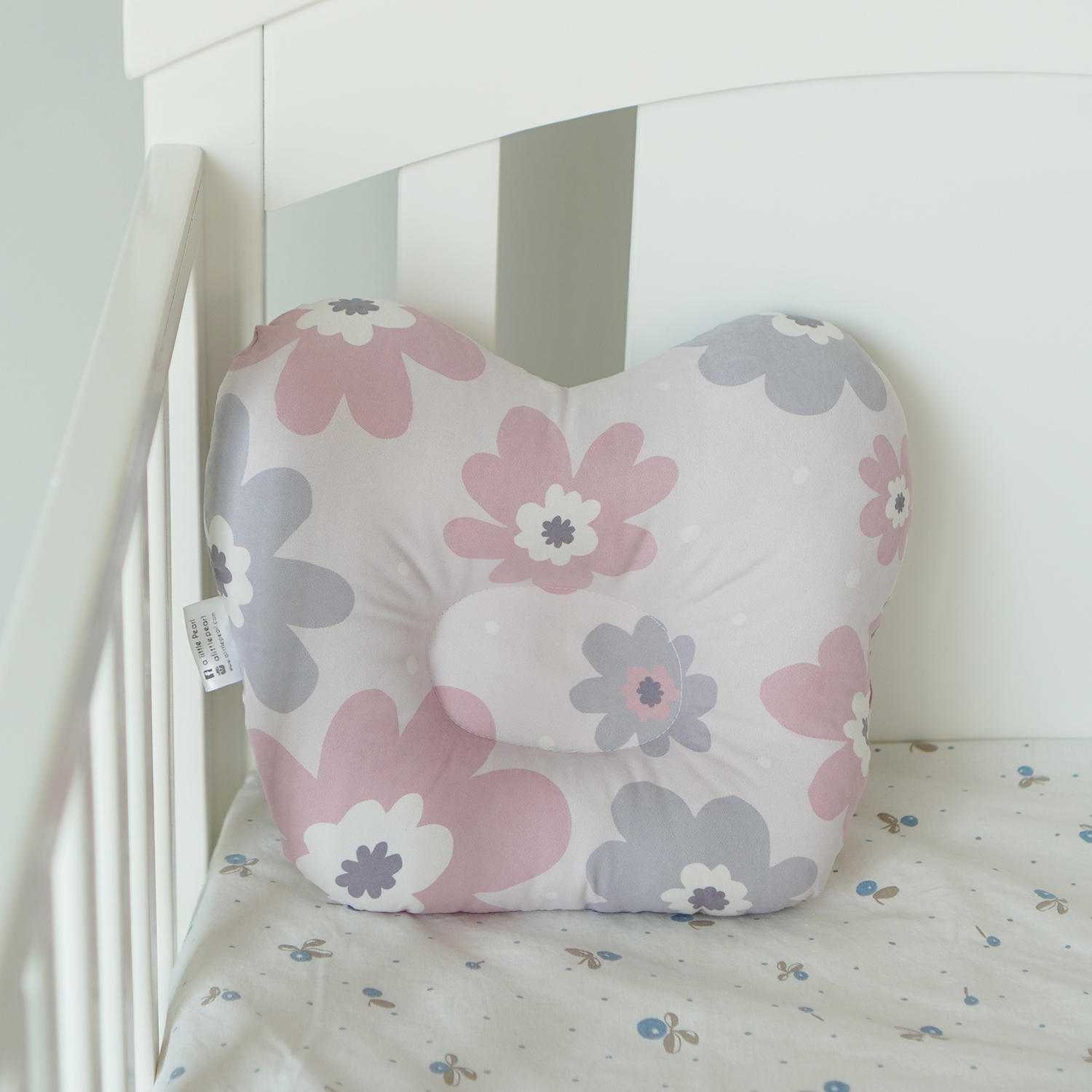 หมอนเด็ก หมอนหลุม Baby Pillow สั่งทำใส่ชื่อ ลาย Big Flower - Light Pink