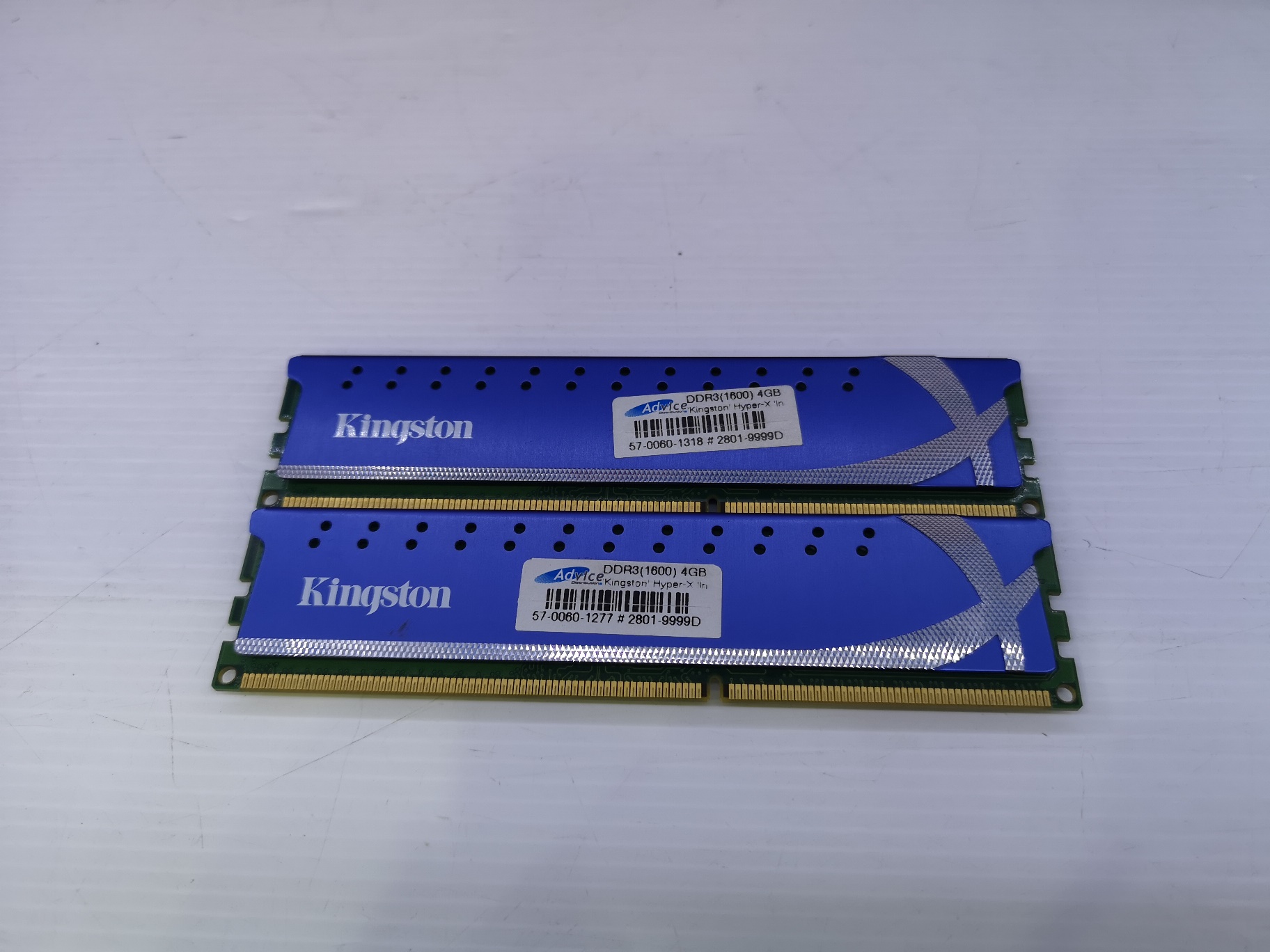 KINGSTON HyperX 4GB. DDR-3 FSB1600