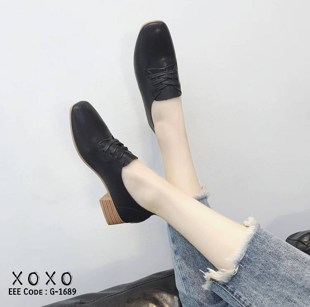 รองเท้าผ้าใบทรงคัทชูสไตล์เทย์ (สีครีม)