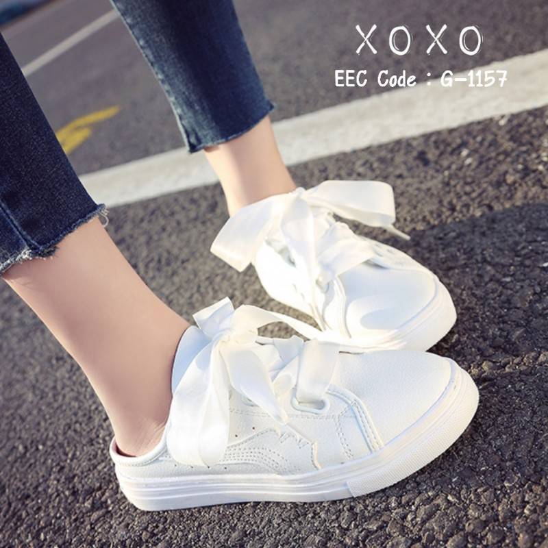 รองเท้าผ้าใบเปิดส้นpu (สีขาว)