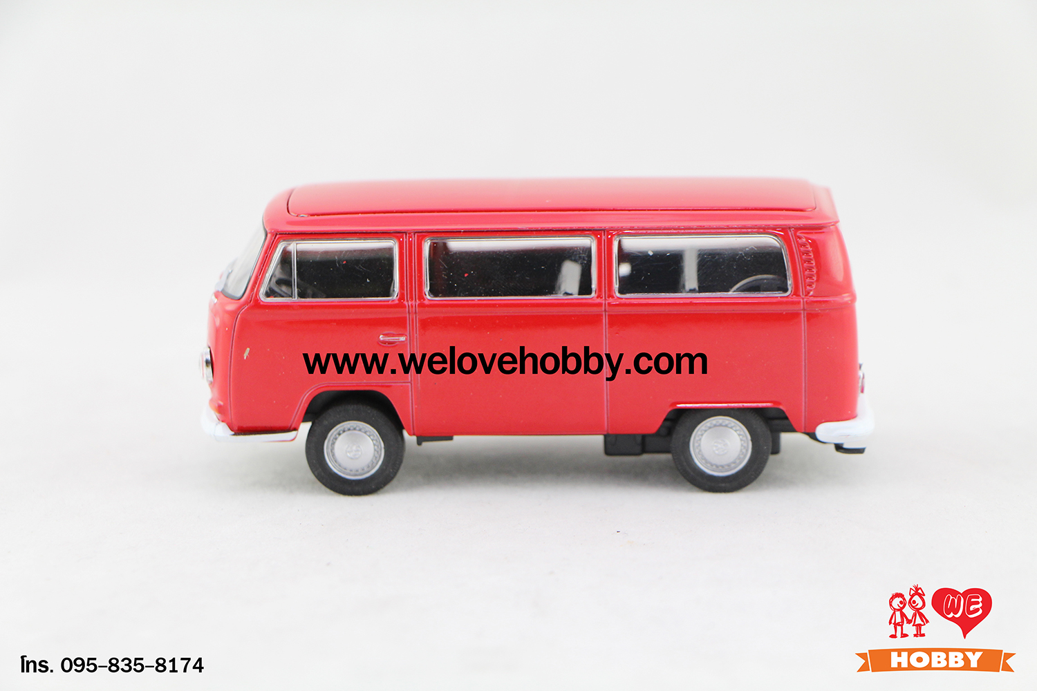 โมเดลรถตู้โฟล์คคลาสสิค 1972 Volkswagen Type 2 Bus สีแดง Scale 1:34-1:39