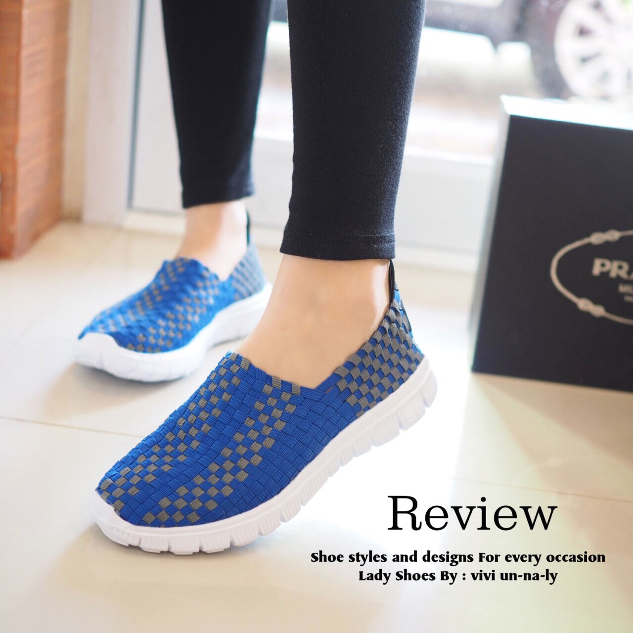 พร้อมส่ง : รองเท้าเพื่อสุขภาพ รุ่นzara (สีน้ำเงิน)
