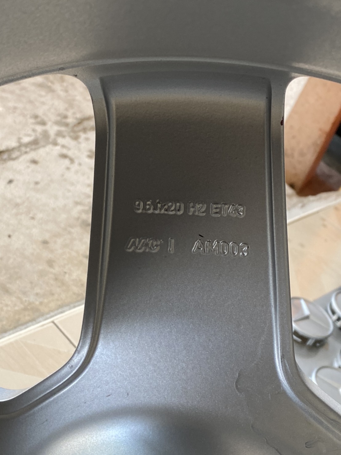 ล้อแท้ AMG ST3 NEW 20” w221