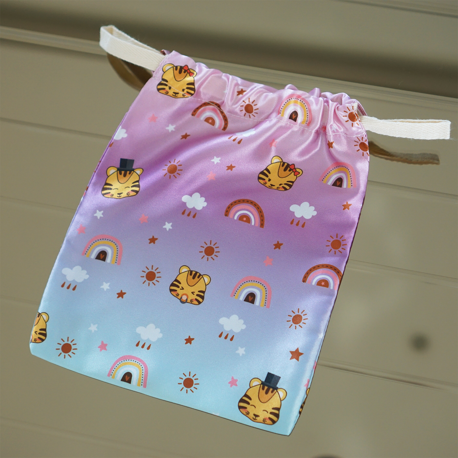ผ้าคลุมให้นม สั่งทำใส่ชือ ลาย Tiger - Purple Blue