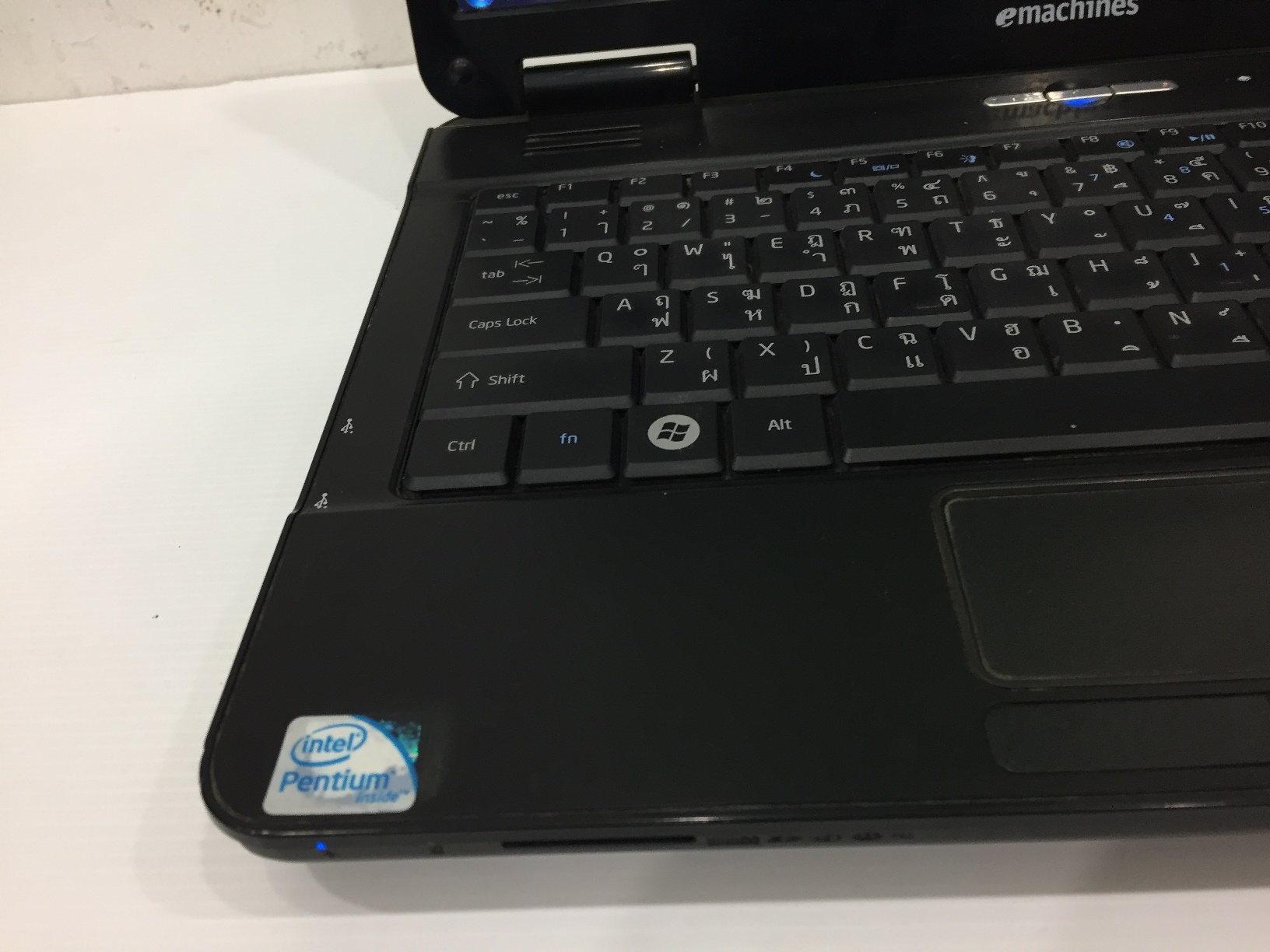 ACER eMachines D725