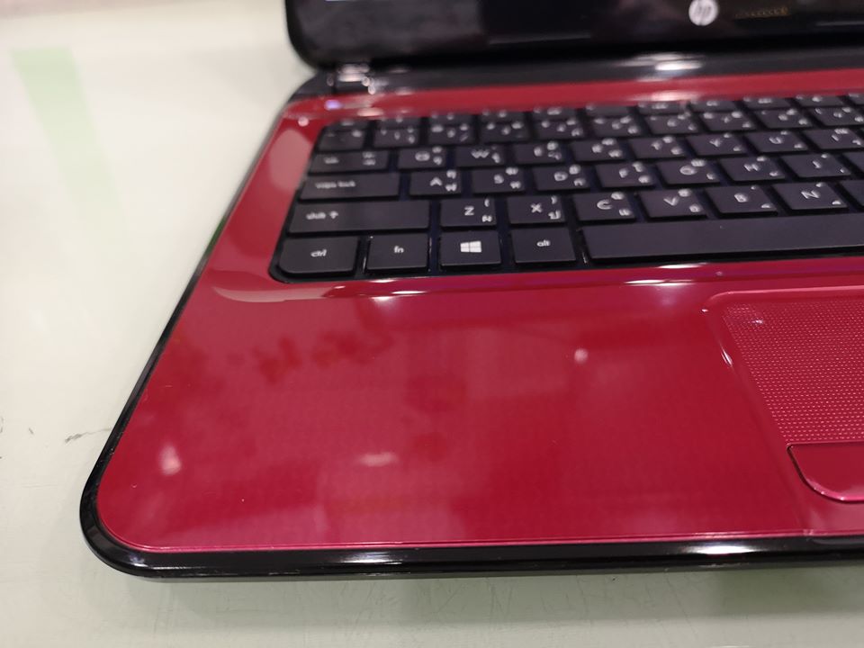 HP Pavilion Slim 14-b011TX