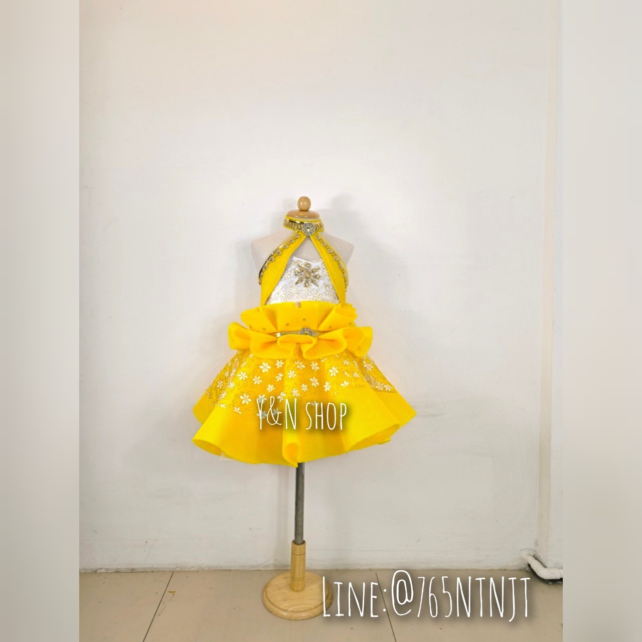 ชุดแซมวิสแต่งทอง ชุดดรัมเมเยอร์ ชุดดรัมเมเยอร์เด็ก ชุดเชียร์ลีดเดอร์เด็ก