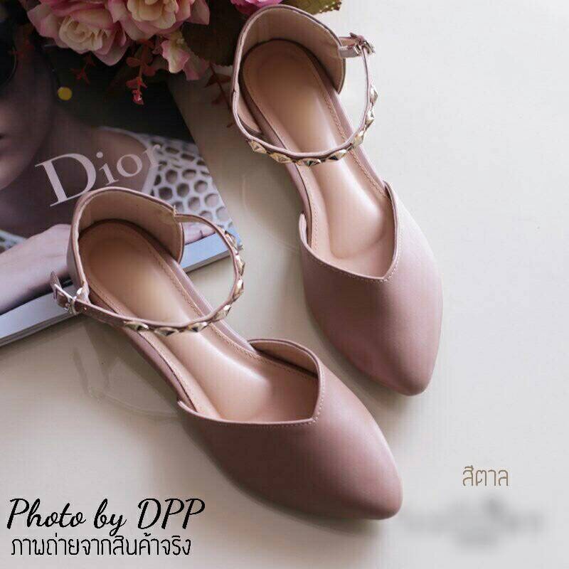 พร้อมส่ง : รองเท้าส้นแบนเหลี่ยมทอง (สีน้ำตาล)